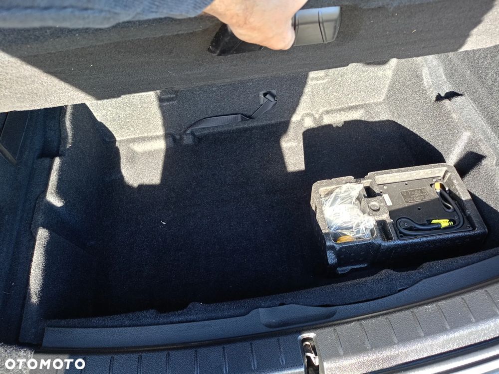 BMW Seria 2 218i - 9