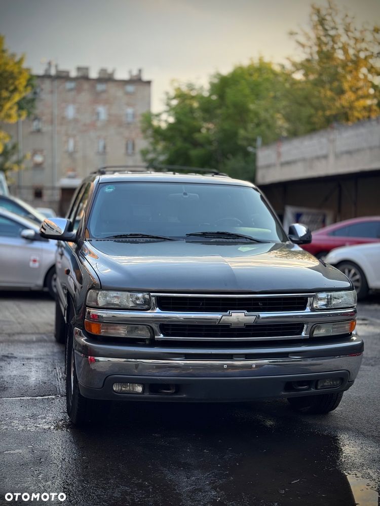 Chevrolet Tahoe - 3