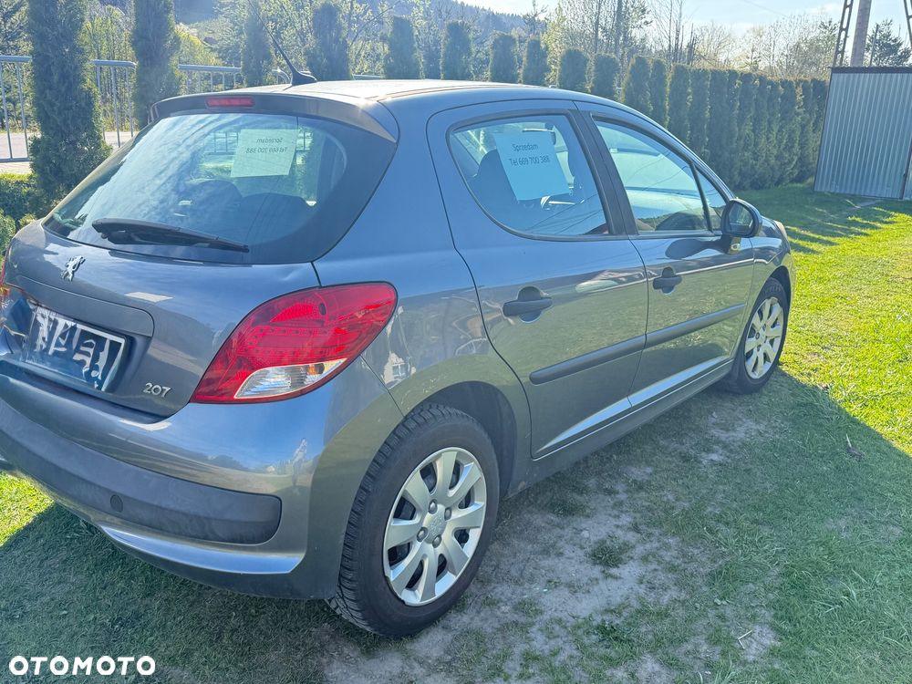 Peugeot 207 - 3