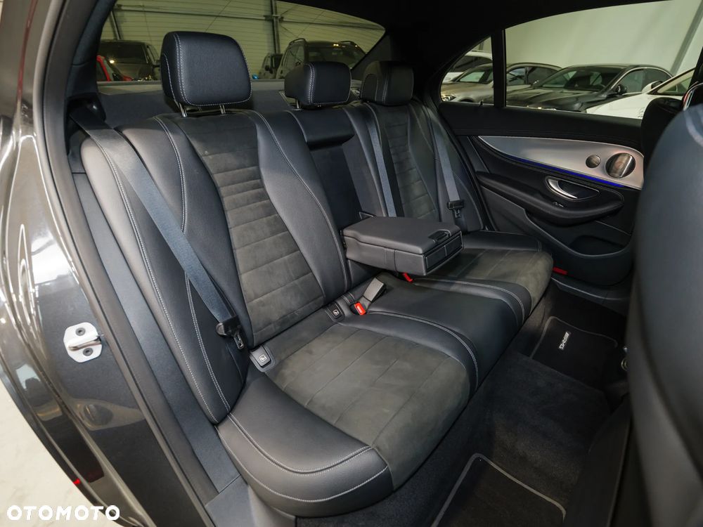 Mercedes-Benz Klasa E 220 d 4-Matic AMG - 20