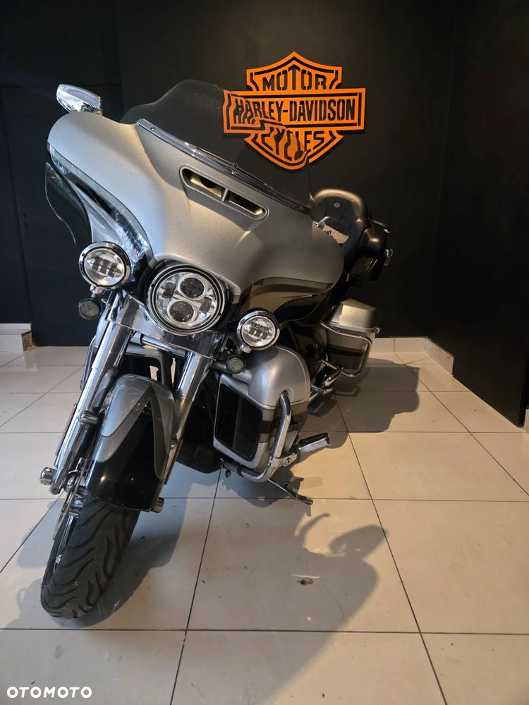 Harley-Davidson Touring Electra Glide - 8