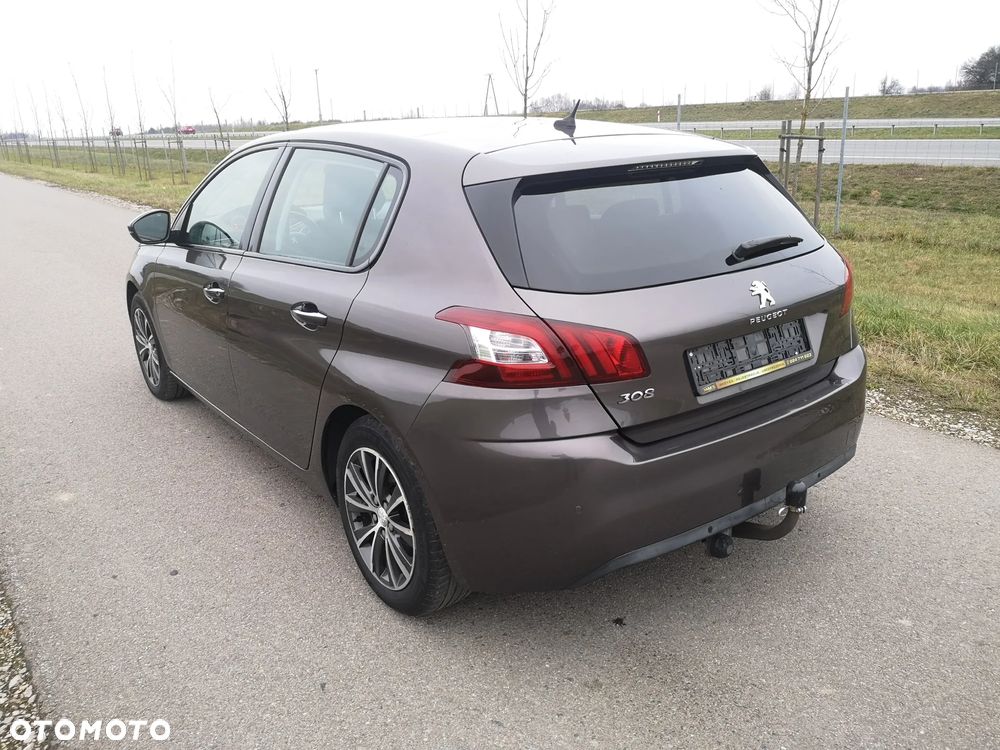 Peugeot 308 125 THP Allure - 12