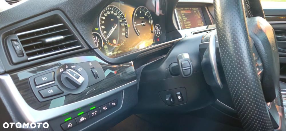 BMW Seria 5 520d Luxury Line - 7
