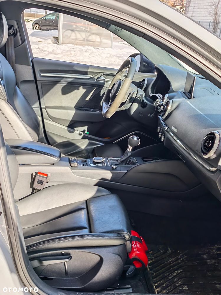 Audi RS3 Limousine 2.5 TFSI Quattro S tronic - 5