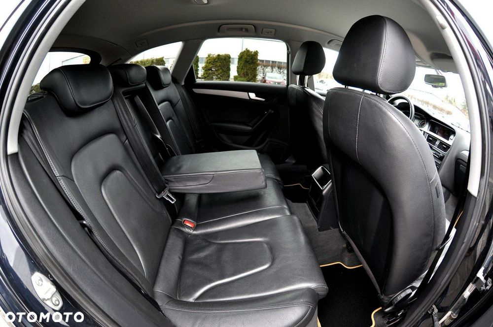 Audi A4 Allroad - 11