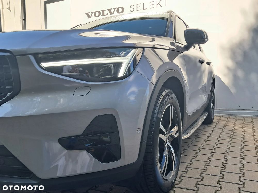 Volvo XC 40 B3 Plus Dark - 12