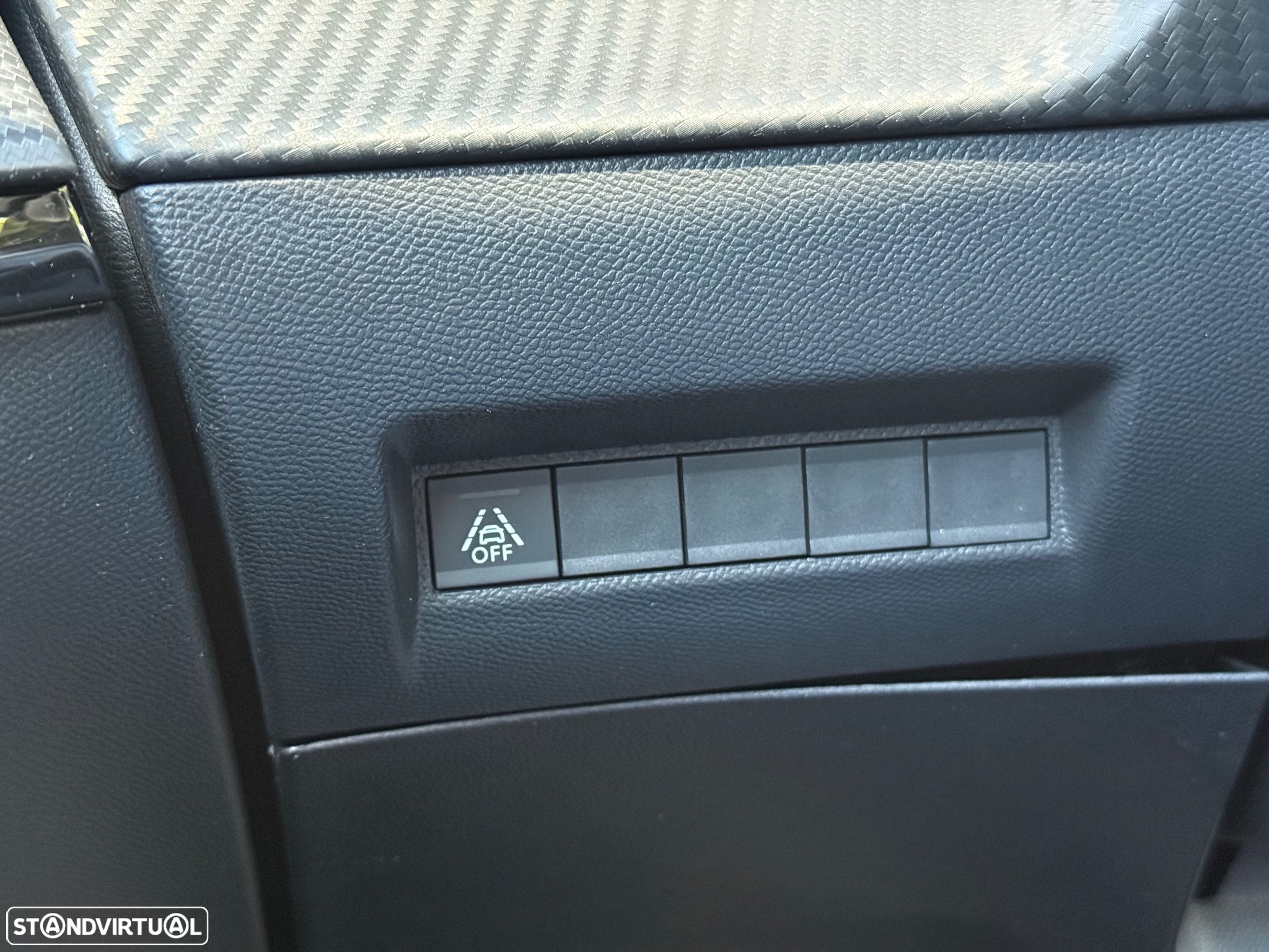 Peugeot 208 1.5 BlueHDi GT Line - 27