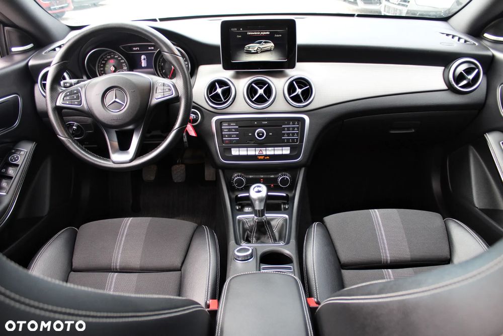 Mercedes-Benz CLA 180 - 15