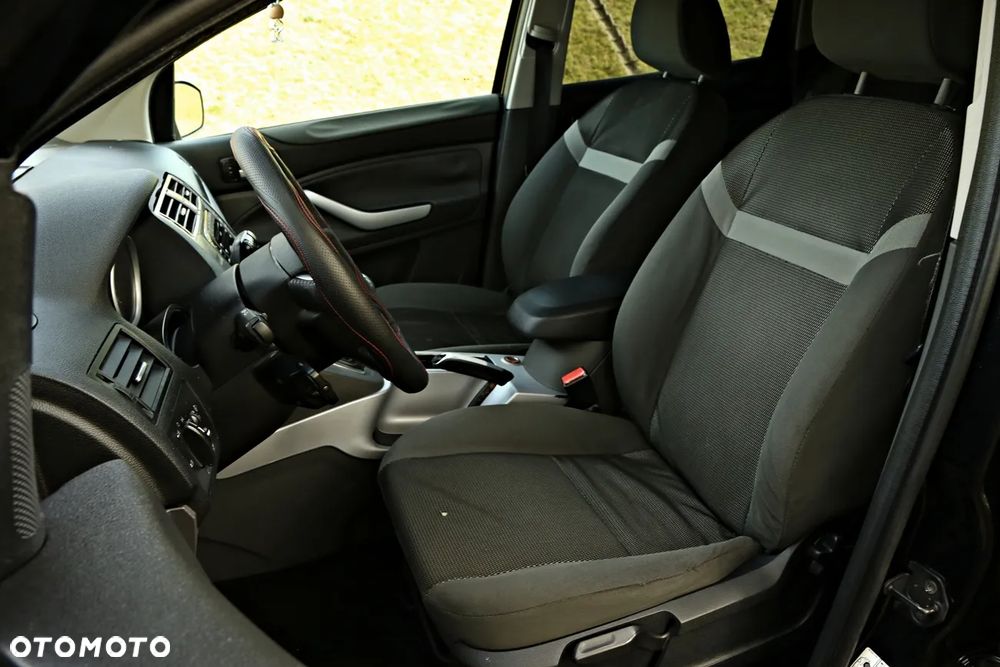 Ford Kuga 2.0 TDCi 2x4 Trend - 28