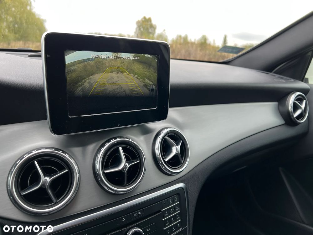Mercedes-Benz GLA 250 4-Matic AMG Line - 26