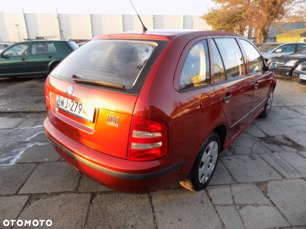 Skoda Fabia - 4