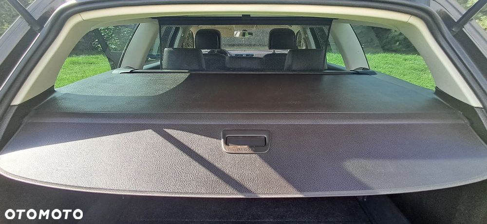 Volkswagen Passat 2.0 TDI Highline - 12