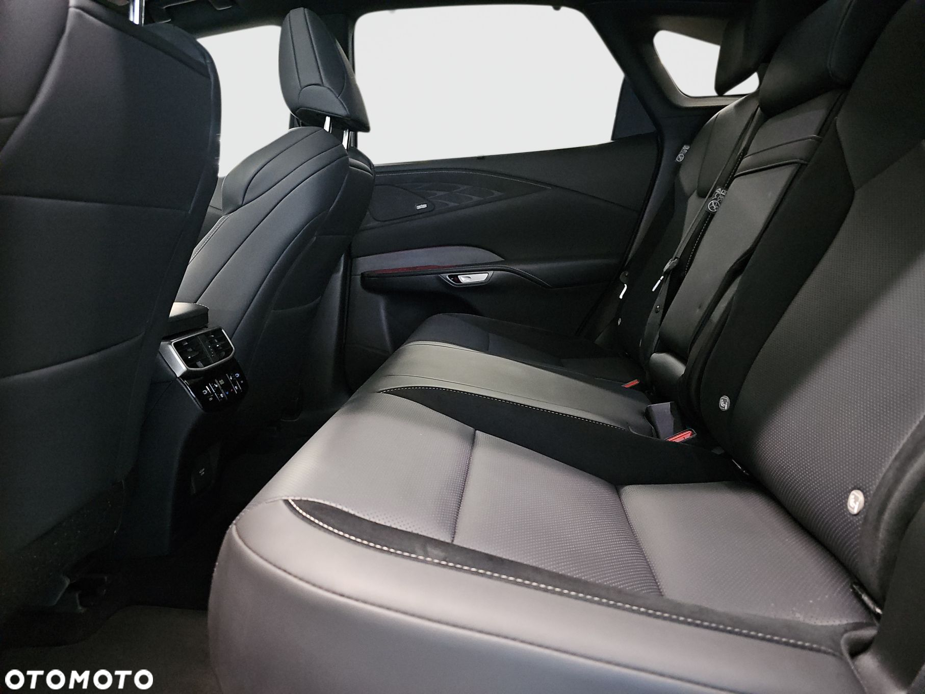 Lexus RX - 11