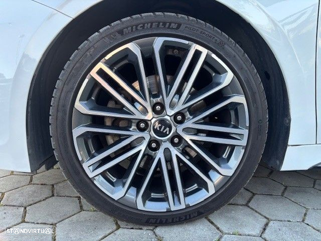 Kia ProCeed 1.6 CRDi GT Line 7DCT - 37