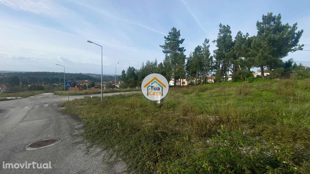 Terreno com viabilidade de construção - Grande imagem: 3/15