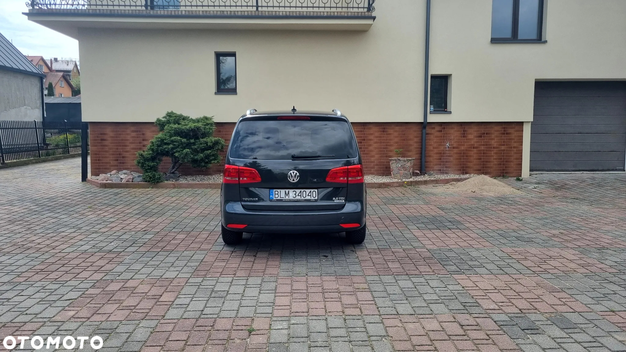 Volkswagen Touran - 5