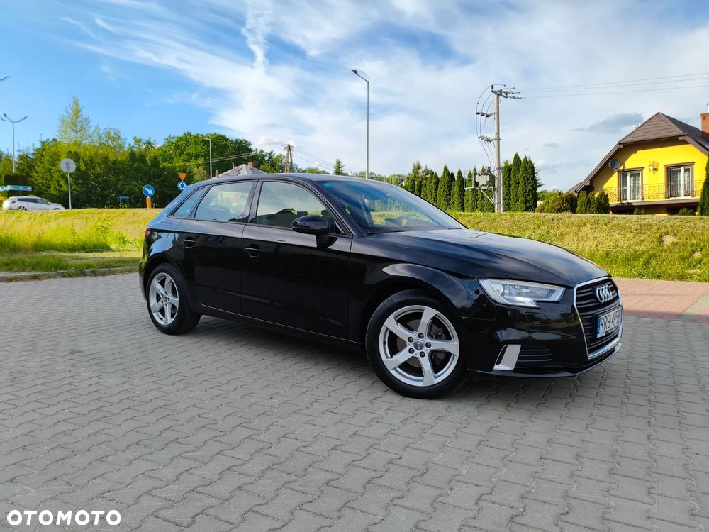 Audi A3 Sportback 1.6 TDI S tronic Attraction - 18