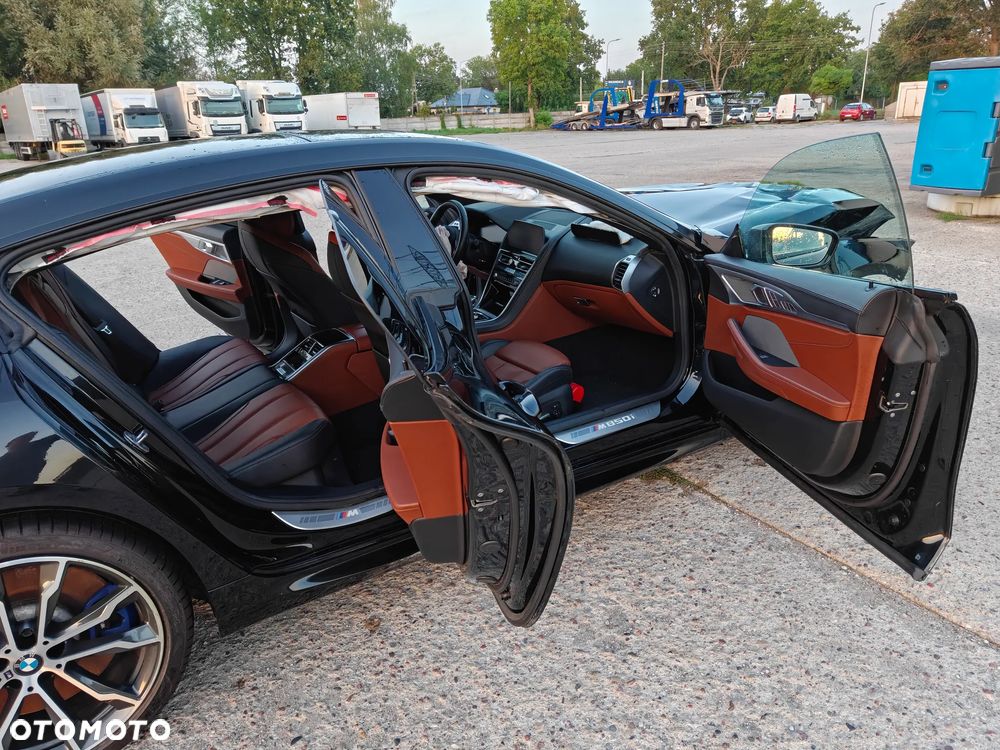 BMW Seria 8 - 18