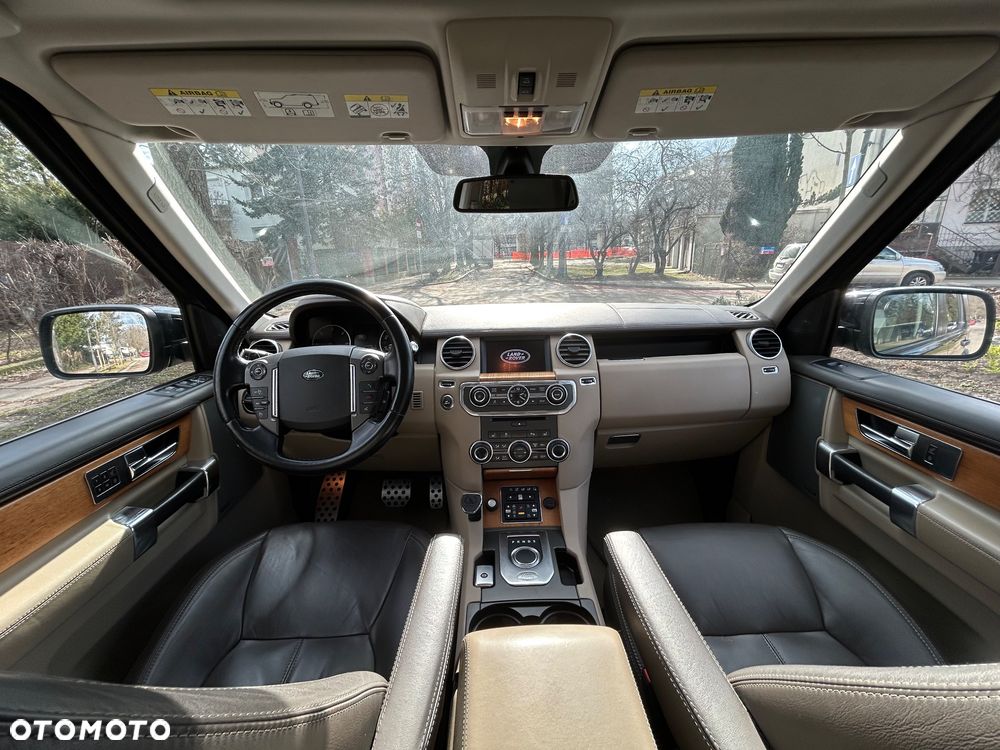 Land Rover Discovery SD V6 HSE - 12