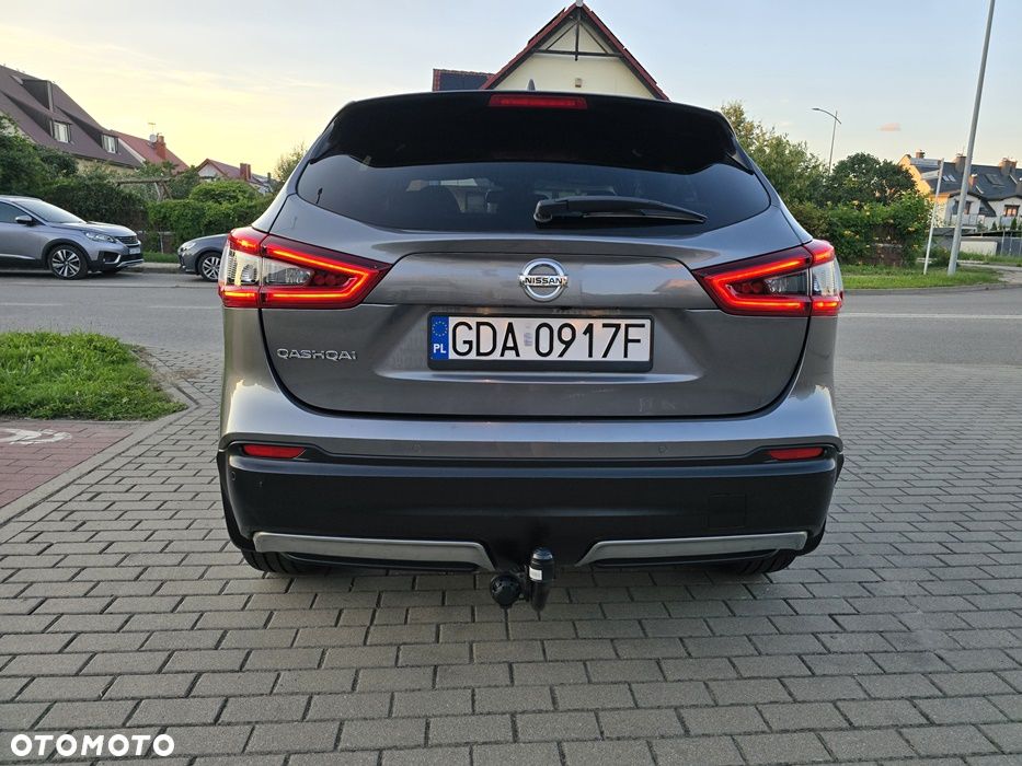 Nissan Qashqai 1.3 DIG-T DCT TEKNA - 4