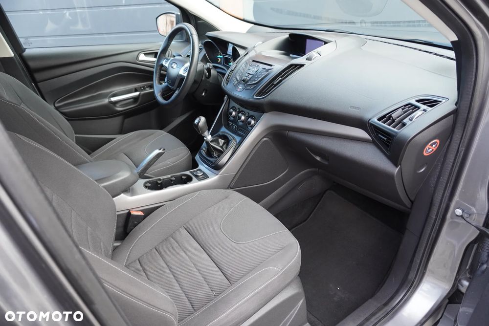 Ford Kuga 2.0 TDCi 4x4 Titanium - 9