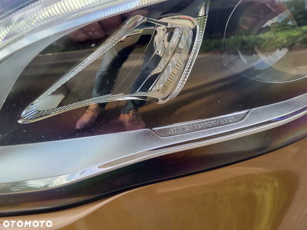 Mercedes-Benz GLA 180 Urban - 24