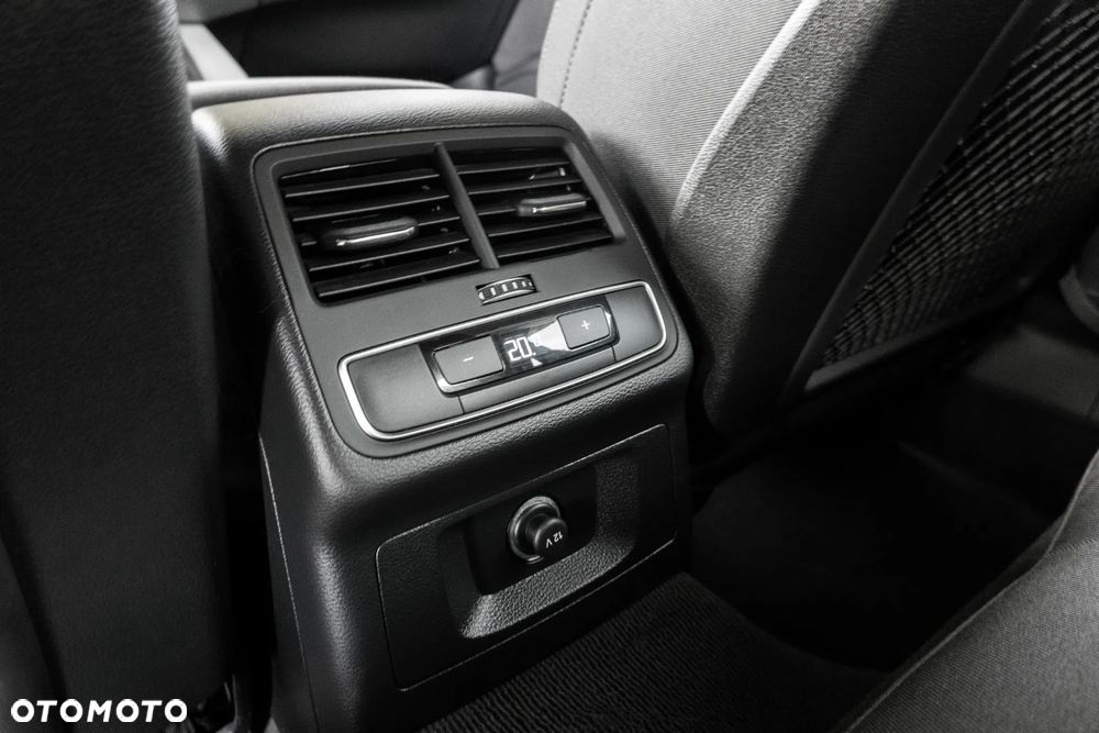 Audi A4 Limousine 40 TFSI mHEV S Line S tronic - 15