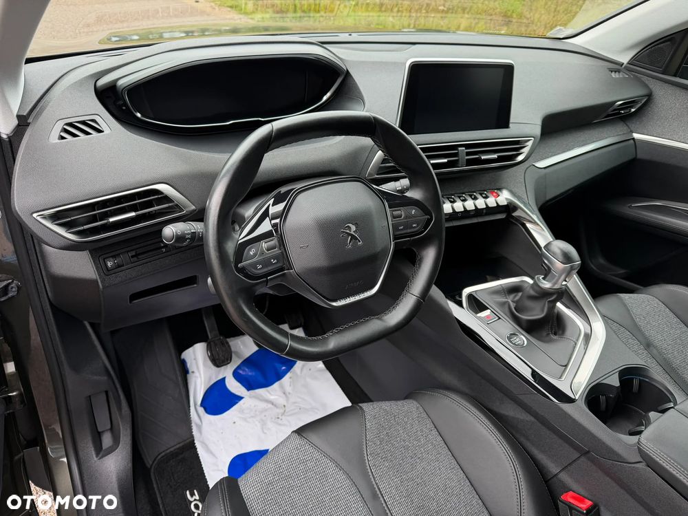Peugeot 3008 1.5 BlueHDi Allure S&S - 15