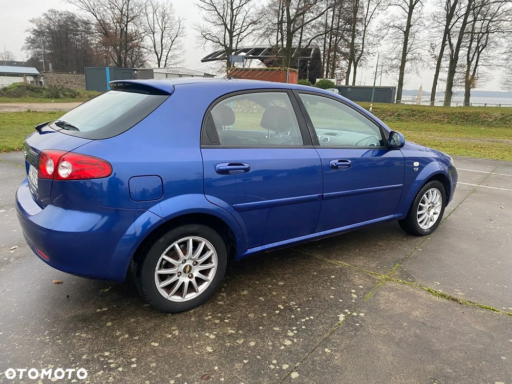 Chevrolet Lacetti 1.8 Platinum - 8