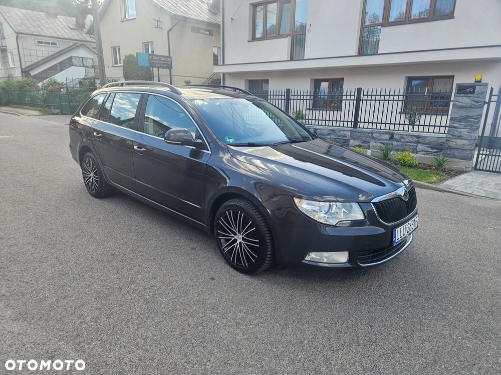 Skoda Superb 2.0 TDI DSG Elegance - 10