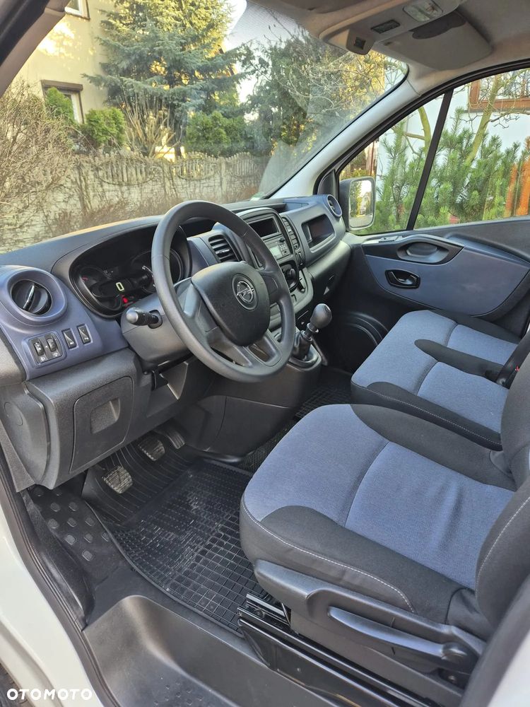 Opel VIVARO - 10