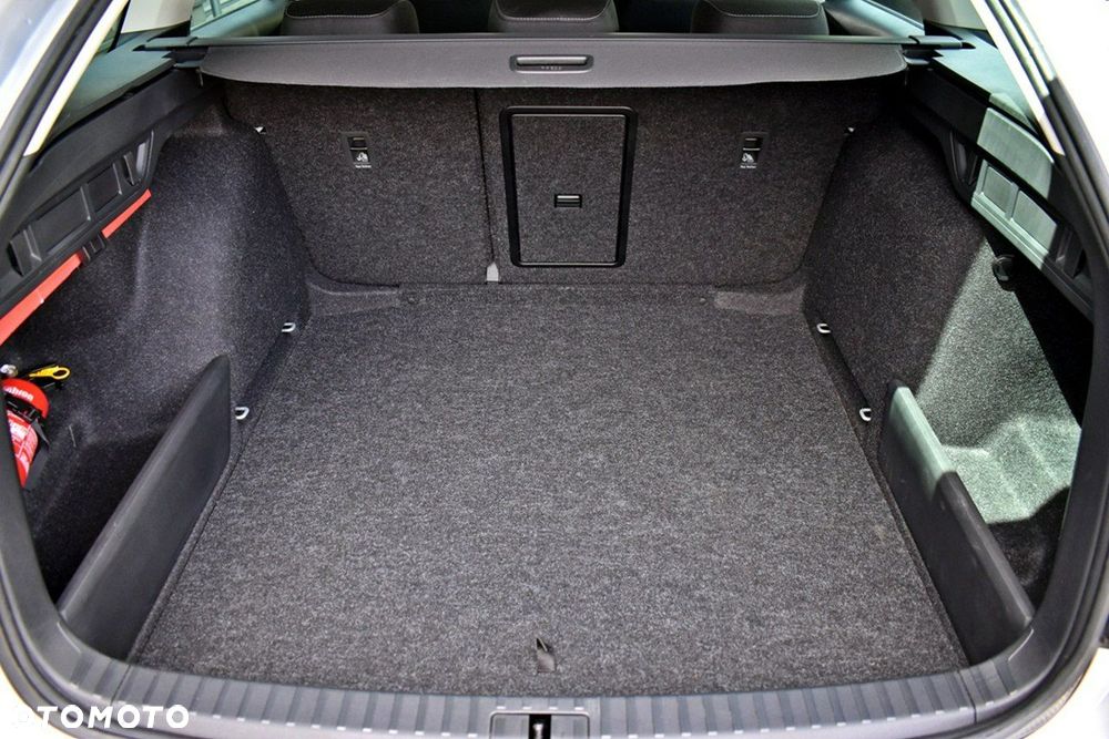Skoda Octavia 1.5 TSI mHEV Selection DSG - 26