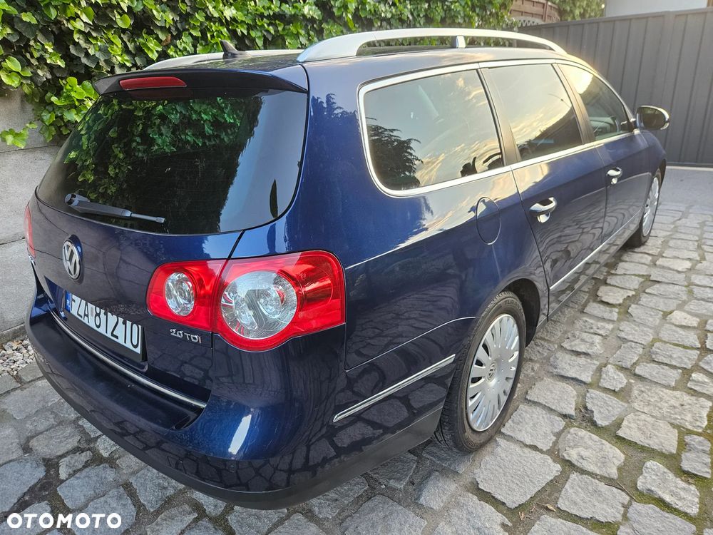 Volkswagen Passat Variant 2.0 TDI DPF Sportline - 6