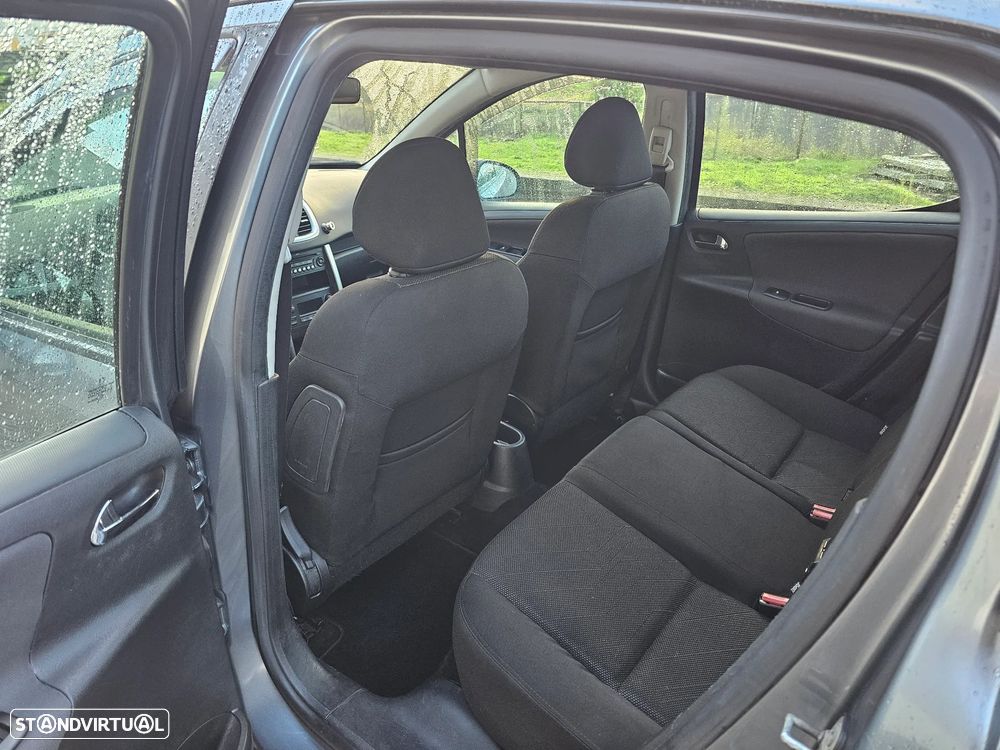 Peugeot 207 1.6 HDi Sport - 17
