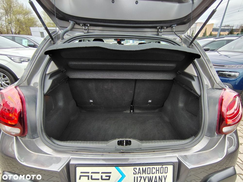 Citroën C3 1.2 PureTech Shine EAT6 - 10