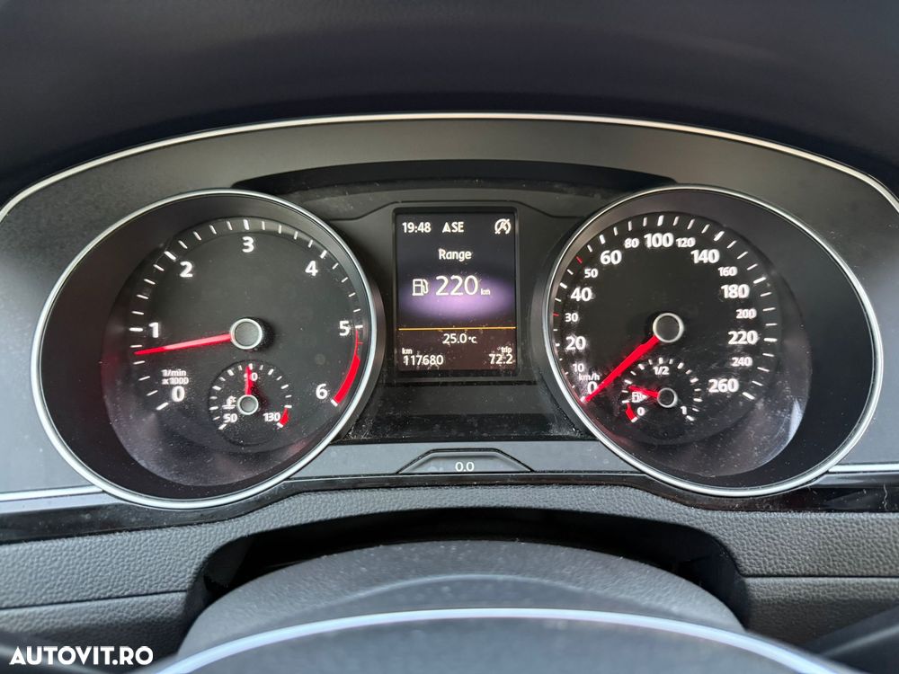 Volkswagen Passat 1.6 TDI (BlueMotion Technology) Comfortline - 13