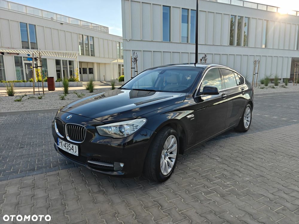 BMW 5GT - 5