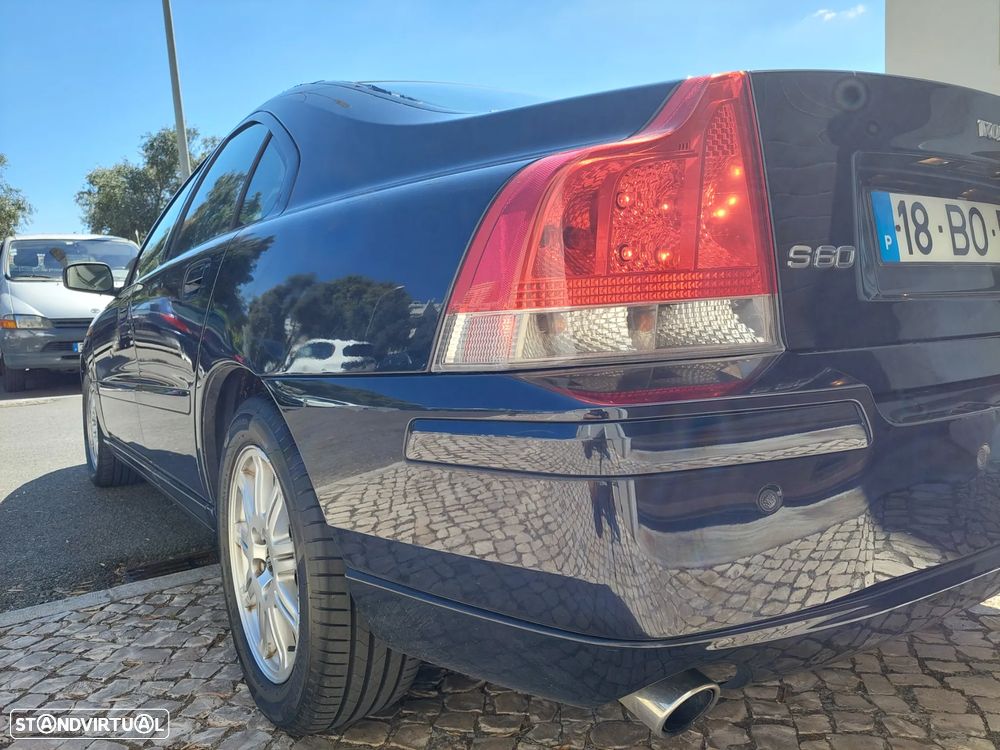 Volvo S60 2.4 D5 - 8