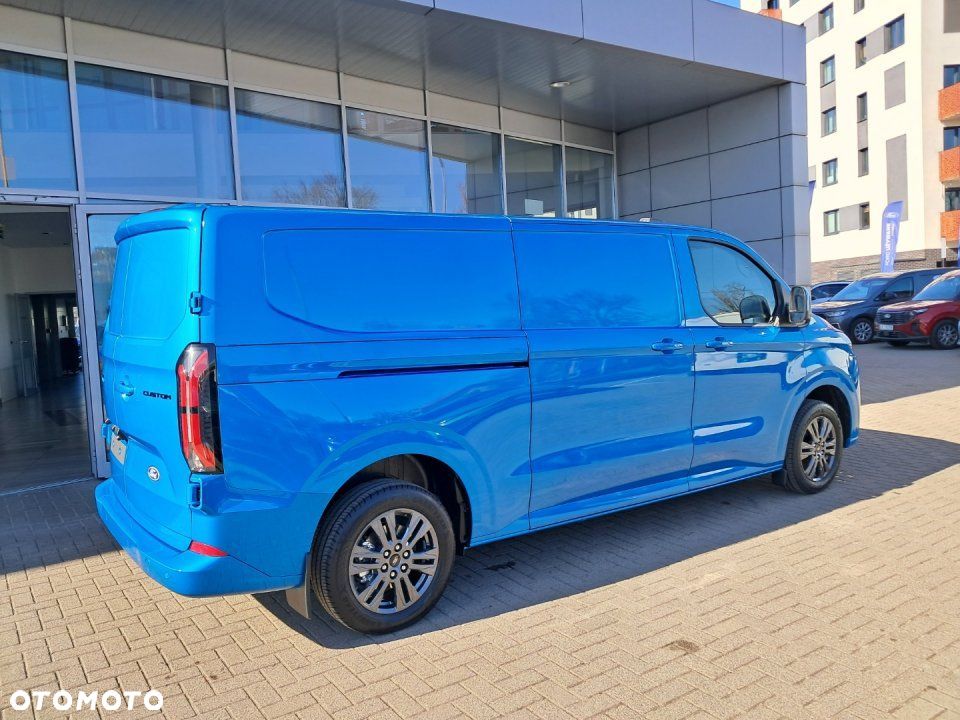 Ford Transit Custom - 8