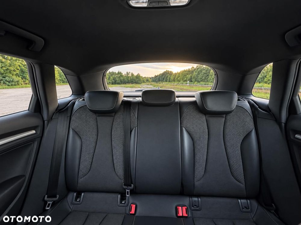 Audi A3 Sportback 2.0 TDI S tronic - 17