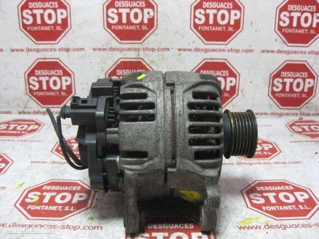 ALTERNADOR VOLKSWAGEN POLO 2000 -037903025M - 2