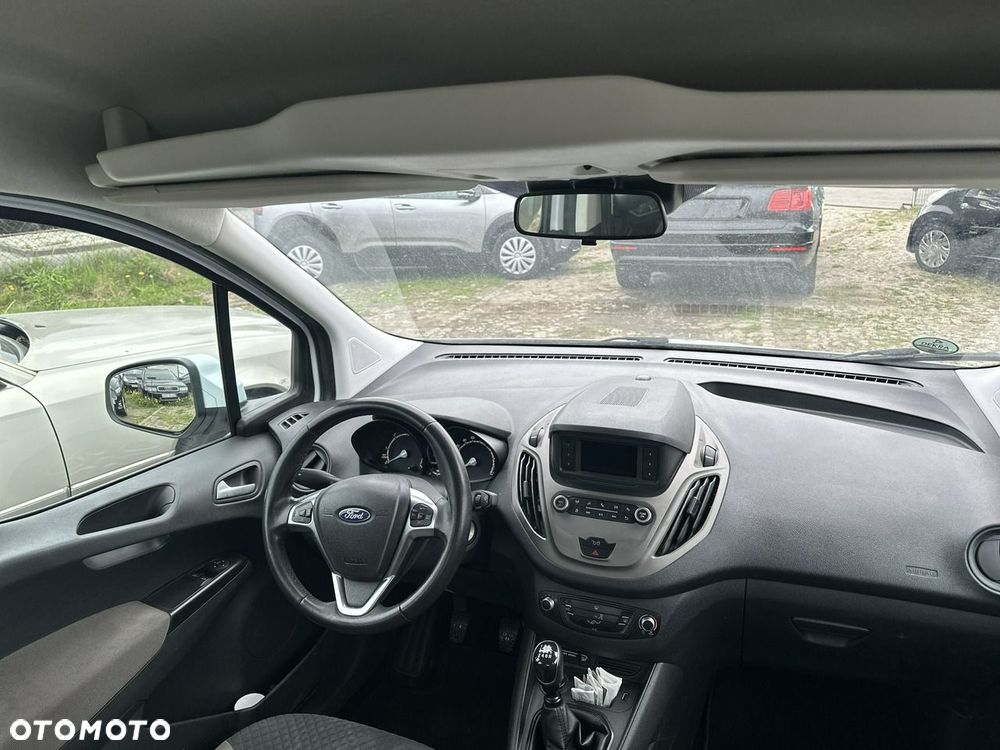 Ford Transit Courier - 4