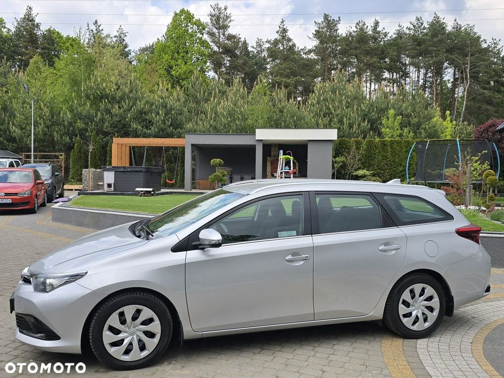 Toyota Auris - 3