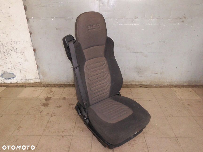 FOTEL PASAŻERA PRAWY DAF 105 XF 85 CF