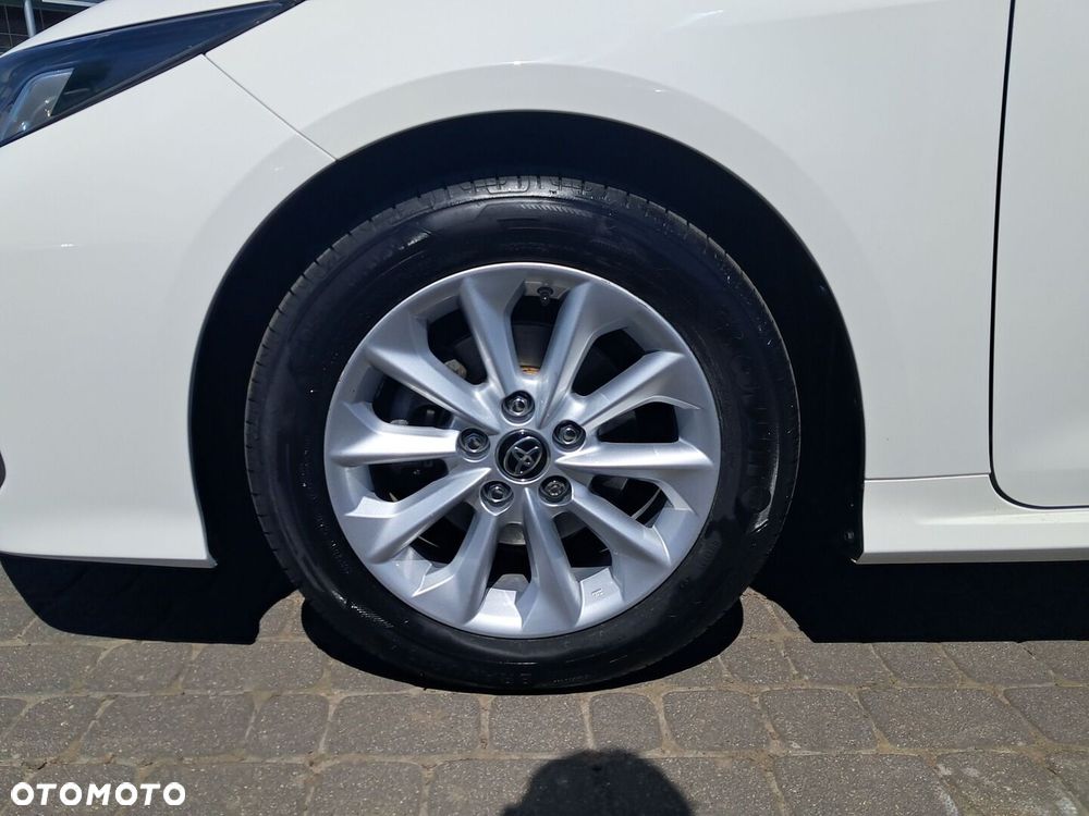 Toyota Corolla - 10