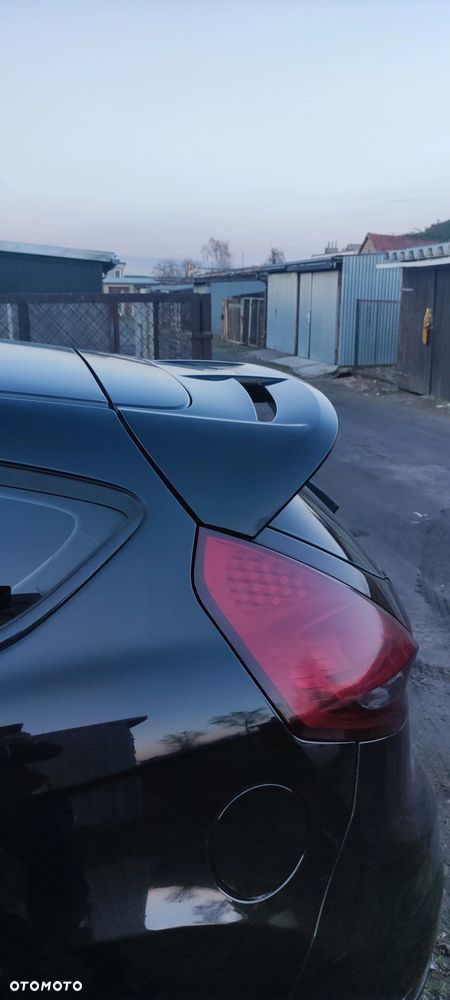 Ford Fiesta 1.4 Ghia - 12