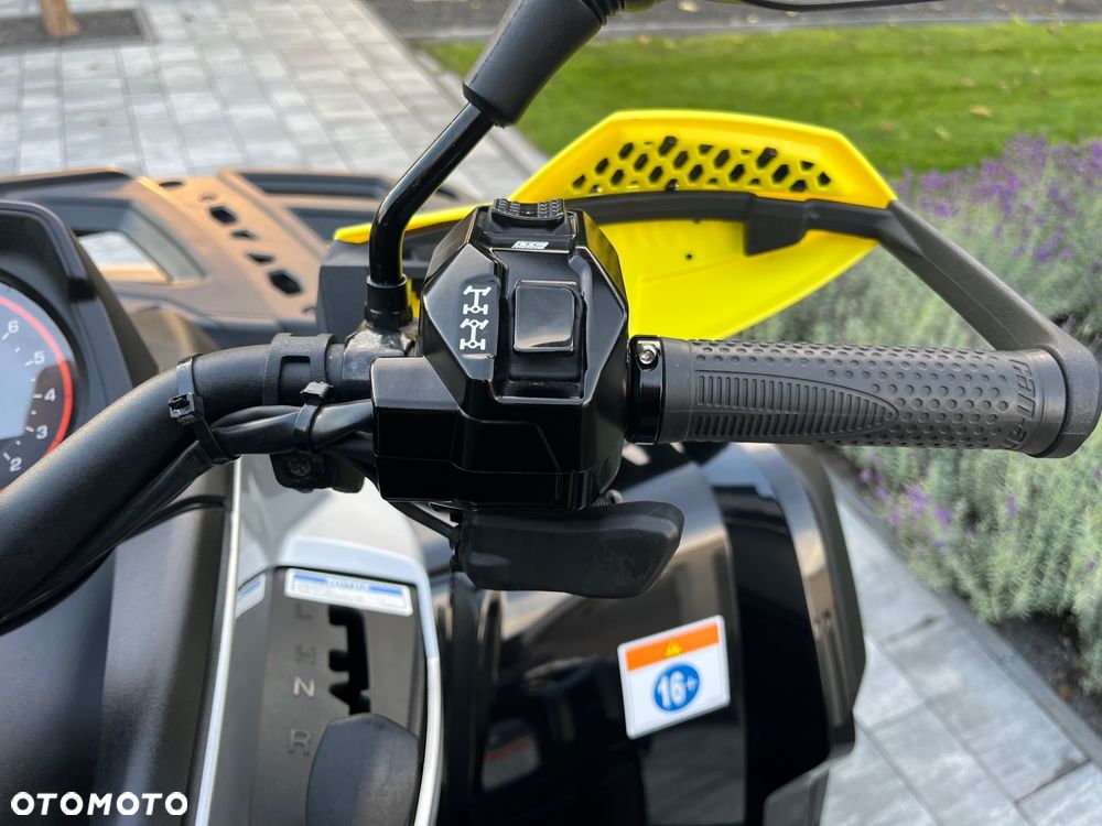 Can-Am Outlander Max - 12