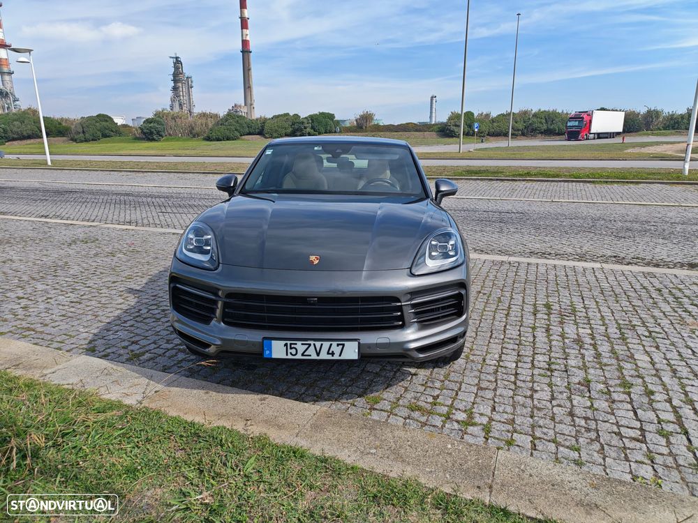 Porsche Cayenne Coupé E-Hybrid - 5