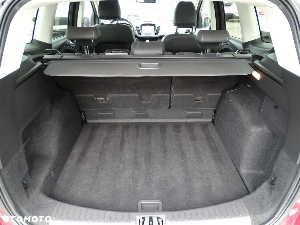 Ford Kuga - 35