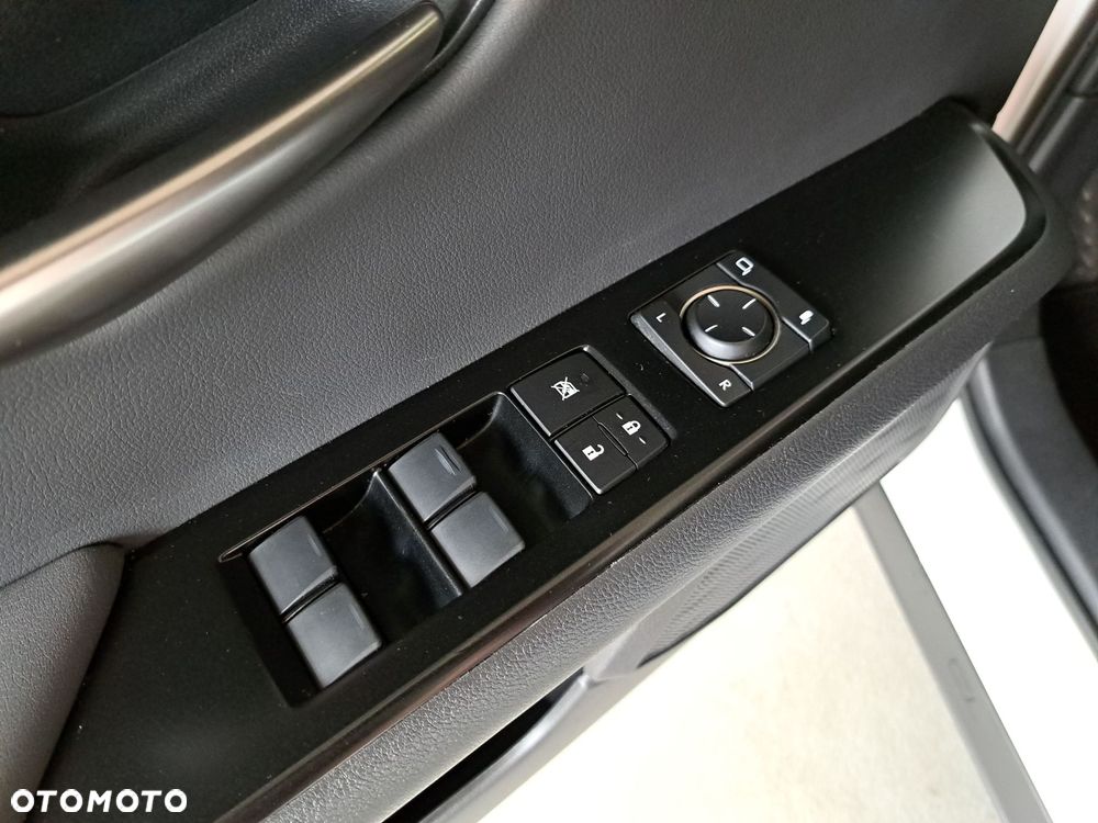 Lexus UX - 33